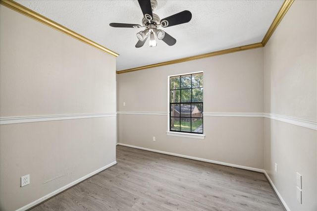 2710 Golden Leaf Drive, Houston, TX 77339