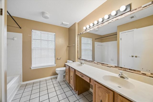 2710 Golden Leaf Drive, Houston, TX 77339