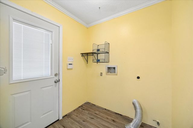 2710 Golden Leaf Drive, Houston, TX 77339