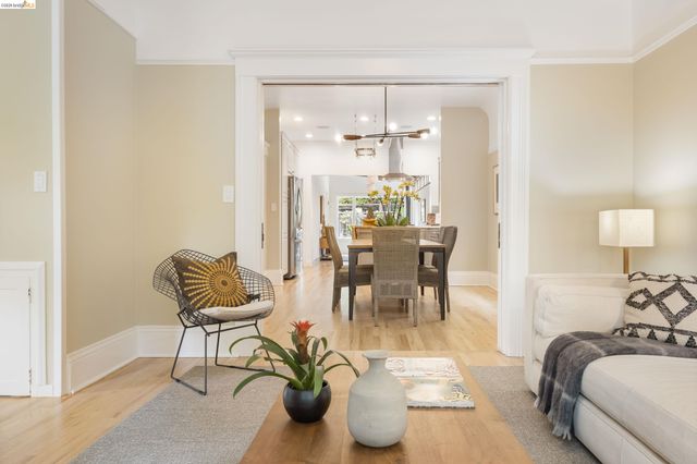 438 65Th St, Oakland, CA 94609