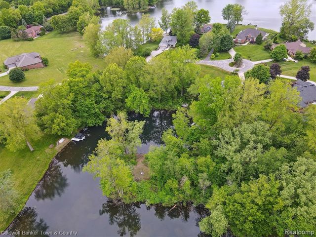 0 Mallards Landing, Highland, MI 48357
