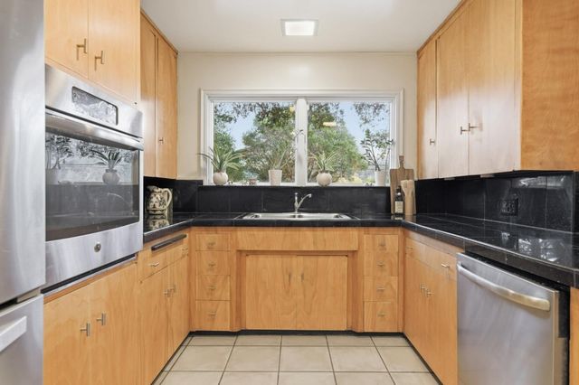 9805 Carmel Valley Road, Carmel, CA 93923