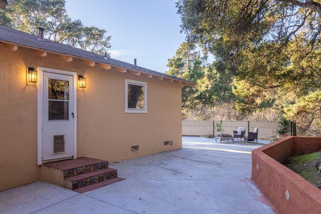 9805 Carmel Valley Road, Carmel, CA 93923