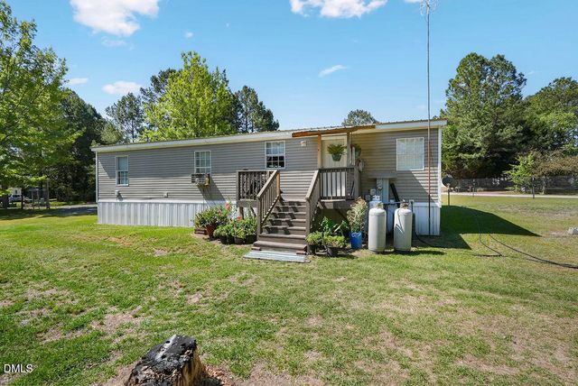 344 Pine Needles Drive, Lillington, NC 27546