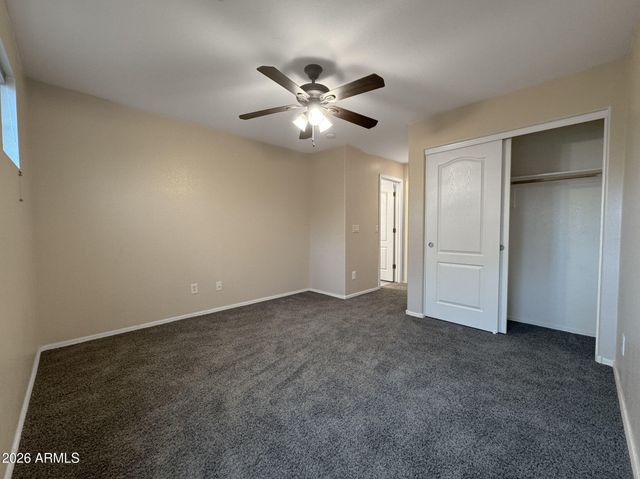 3721 E KERRY Lane, Phoenix, AZ 85050