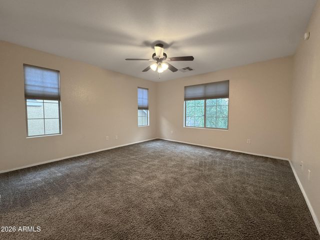 3721 E KERRY Lane, Phoenix, AZ 85050