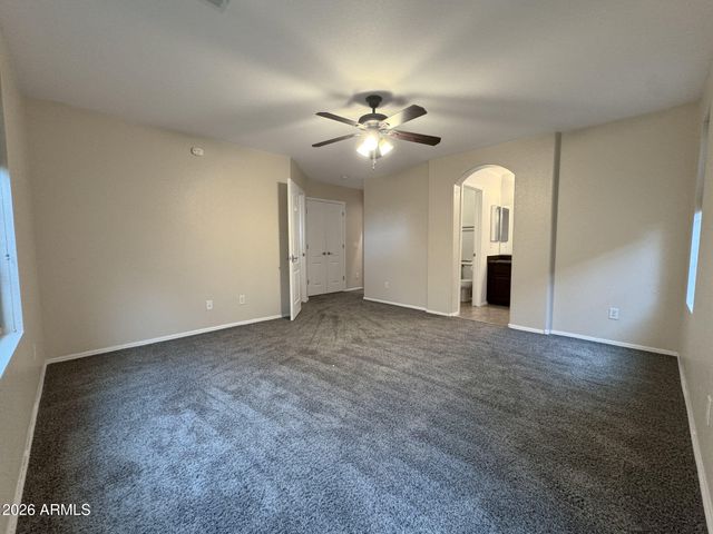 3721 E KERRY Lane, Phoenix, AZ 85050