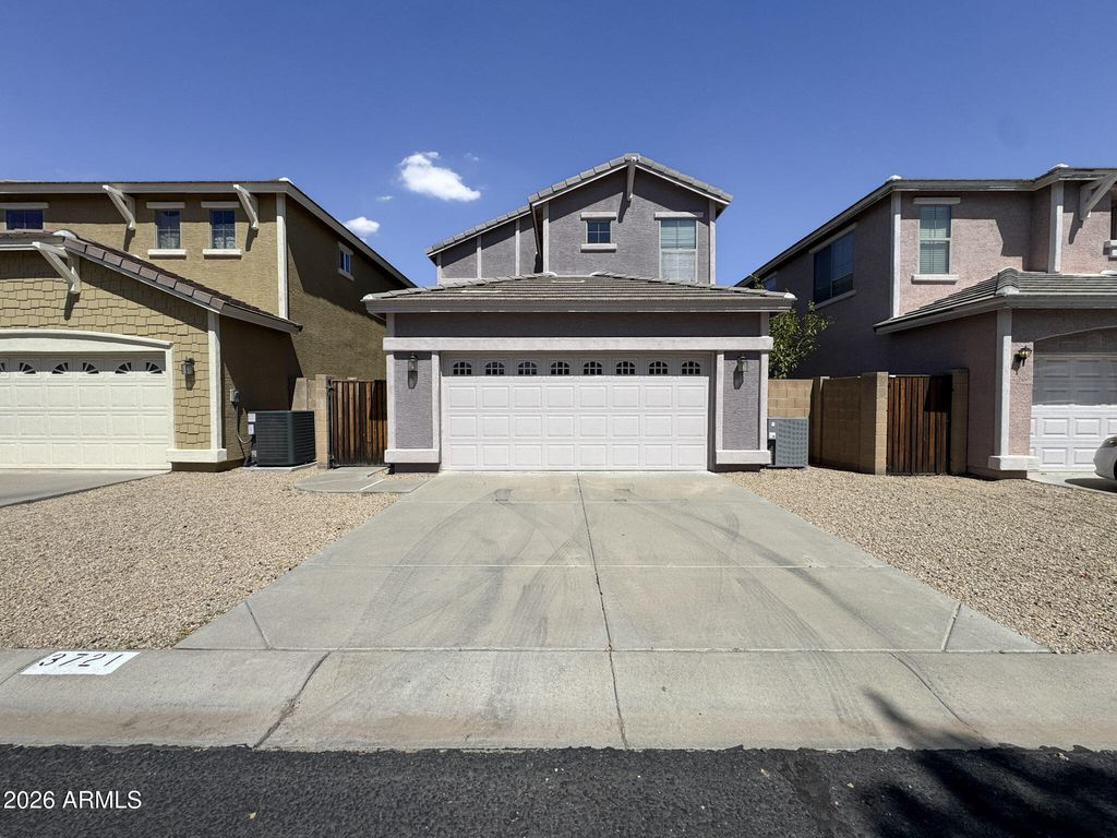 3721 E KERRY Lane, Phoenix, AZ 85050