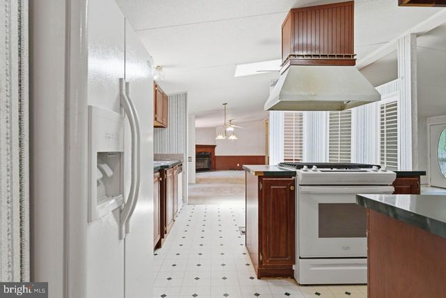 5493 MUDVILLE RD, Woodford, VA 22580