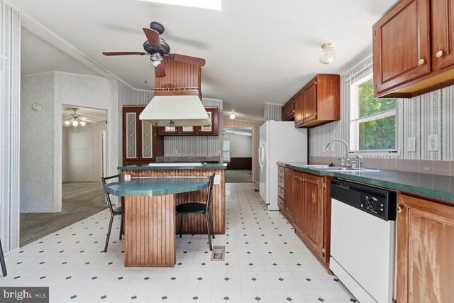 5493 MUDVILLE RD, Woodford, VA 22580