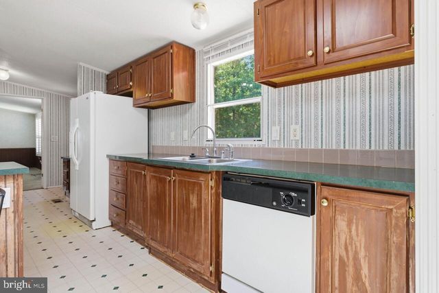 5493 MUDVILLE RD, Woodford, VA 22580