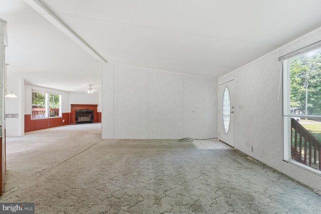 5493 MUDVILLE RD, Woodford, VA 22580