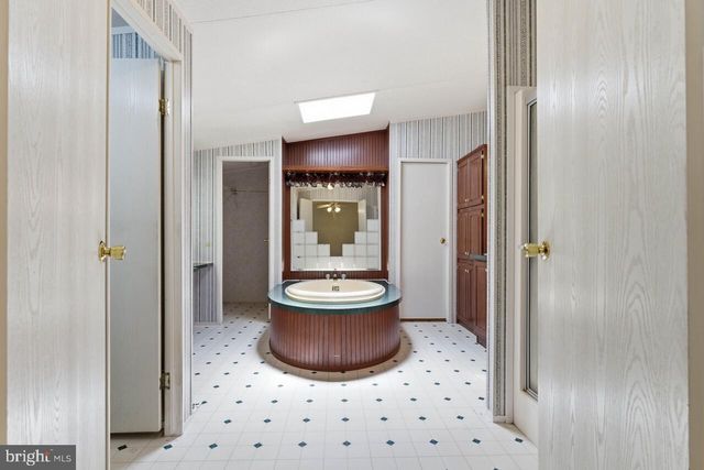 5493 MUDVILLE RD, Woodford, VA 22580