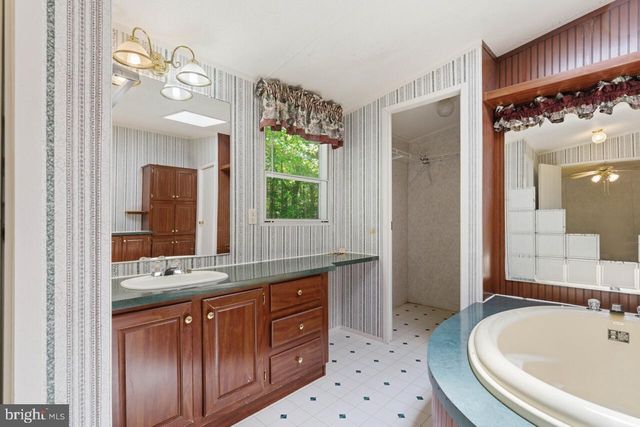 5493 MUDVILLE RD, Woodford, VA 22580