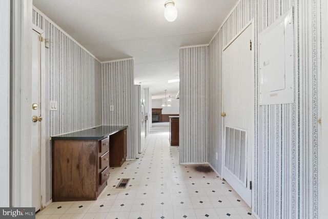 5493 MUDVILLE RD, Woodford, VA 22580