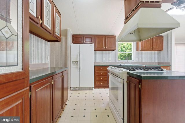 5493 MUDVILLE RD, Woodford, VA 22580