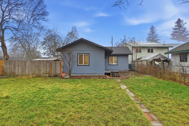 5223 N Monroe St, Spokane, WA 99205