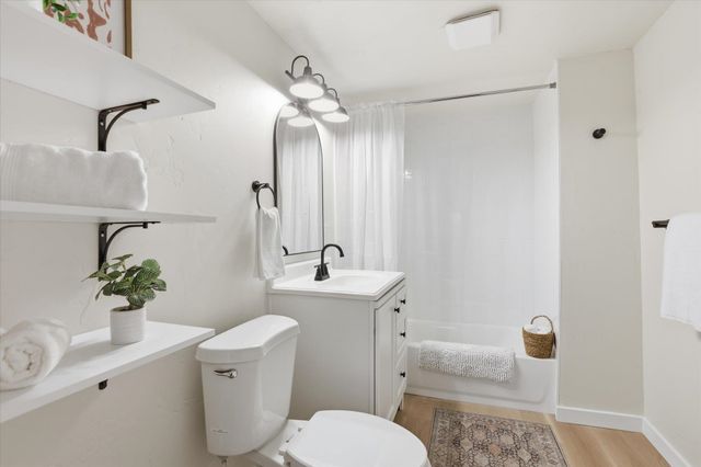 5223 N Monroe St, Spokane, WA 99205