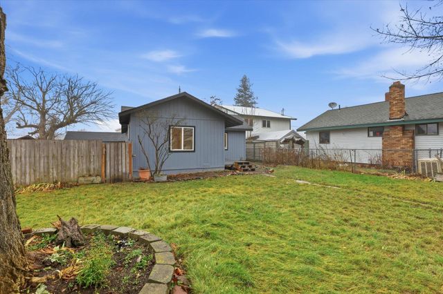 5223 N Monroe St, Spokane, WA 99205