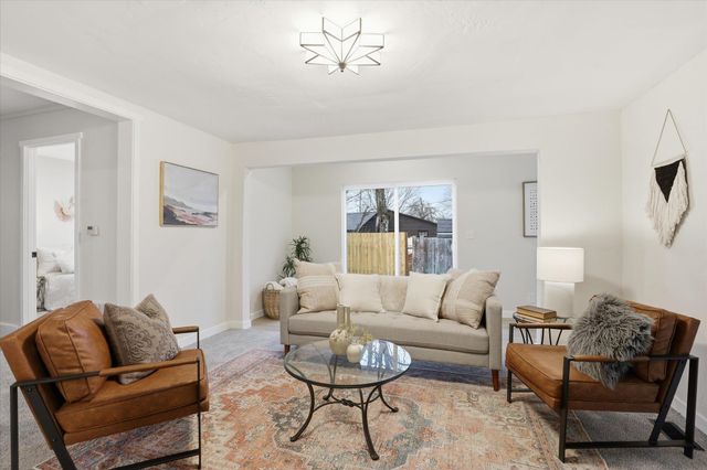 5223 N Monroe St, Spokane, WA 99205