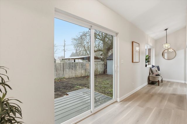 5223 N Monroe St, Spokane, WA 99205