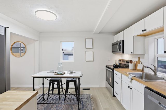 5223 N Monroe St, Spokane, WA 99205