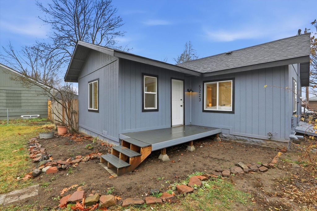 5223 N Monroe St, Spokane, WA 99205