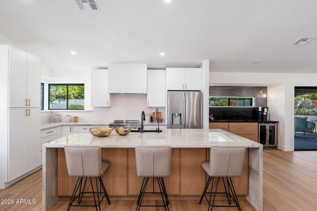 6050 E Betty Elyse Lane, Scottsdale, AZ 85254