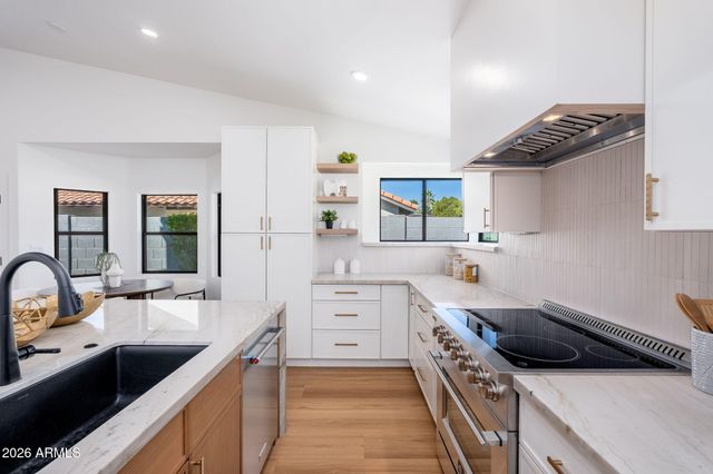 6050 E Betty Elyse Lane, Scottsdale, AZ 85254