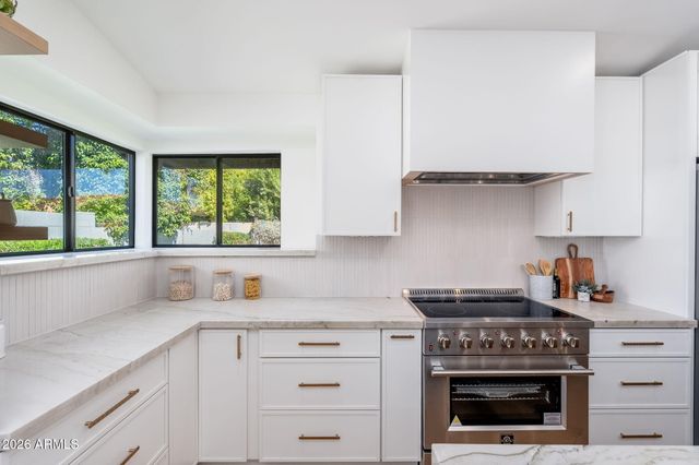 6050 E Betty Elyse Lane, Scottsdale, AZ 85254