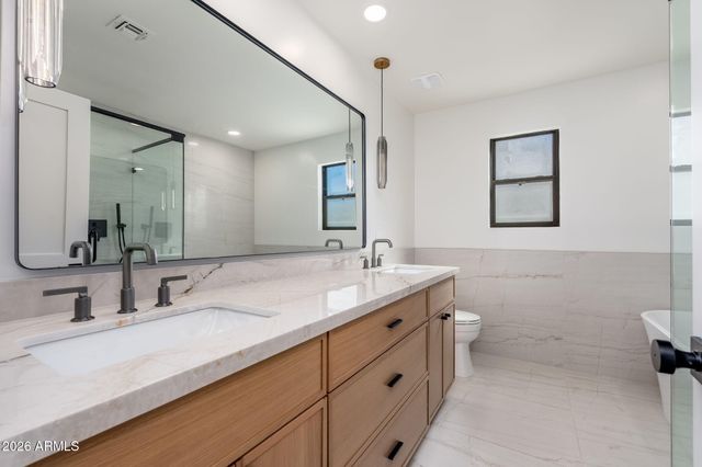 6050 E Betty Elyse Lane, Scottsdale, AZ 85254