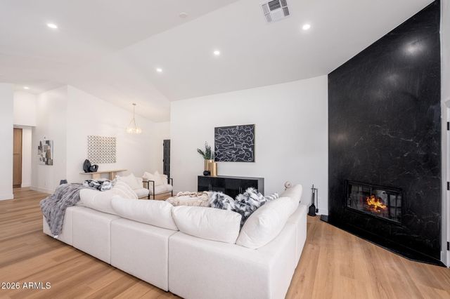 6050 E Betty Elyse Lane, Scottsdale, AZ 85254