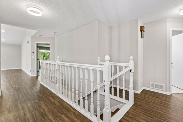 1691 Brueberry Lane, Arden Hills, MN 55112