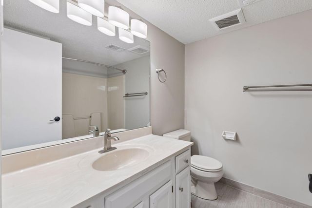 1691 Brueberry Lane, Arden Hills, MN 55112