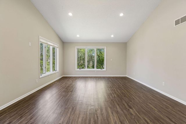 1691 Brueberry Lane, Arden Hills, MN 55112