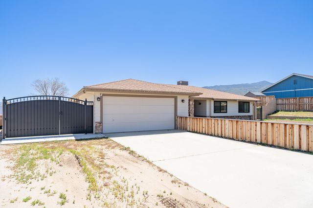 21620 Ginger Court, Tehachapi, CA 93561