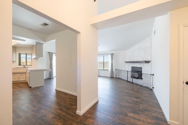 21620 Ginger Court, Tehachapi, CA 93561