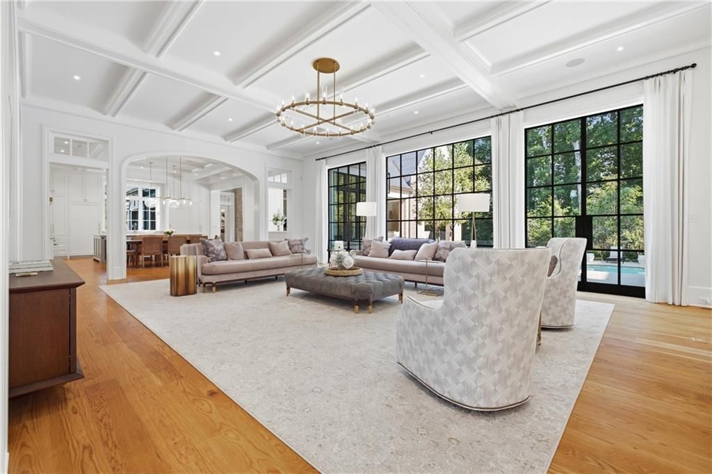 Image 10 of property listing at 5420 Buice Road, Johns Creek, GA 30022