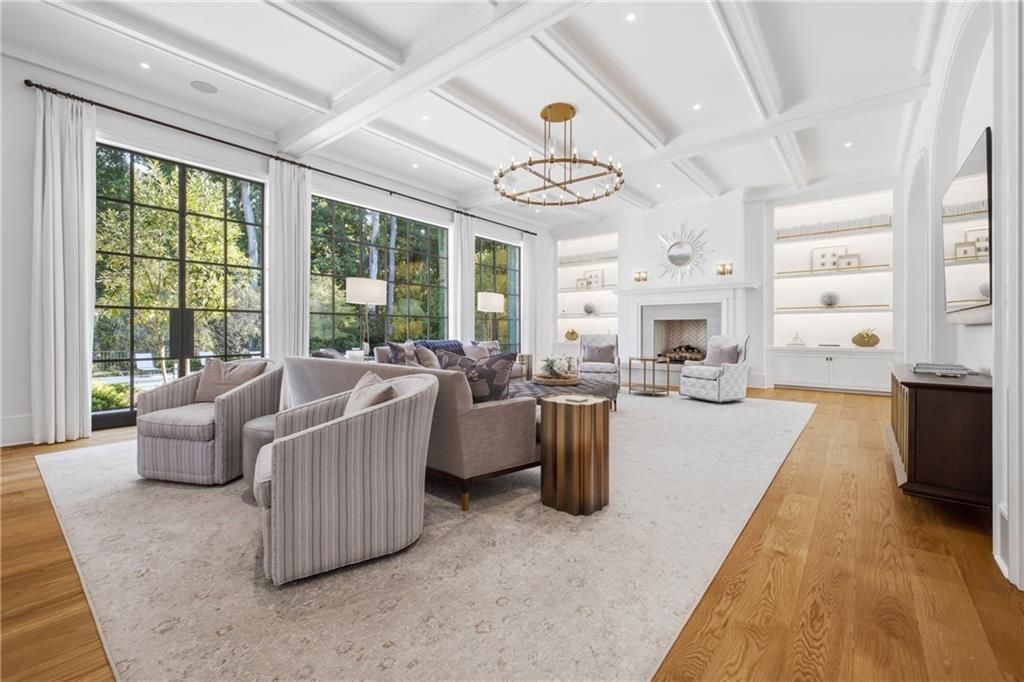 Image 11 of property listing at 5420 Buice Road, Johns Creek, GA 30022
