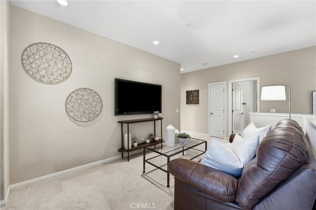 50 Cipresso, Irvine, CA 92618