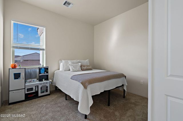 1385 N Blazing Saddle Road, Vail, AZ 85641