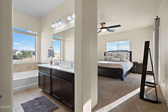 1385 N Blazing Saddle Road, Vail, AZ 85641