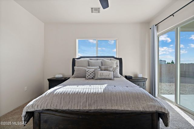 1385 N Blazing Saddle Road, Vail, AZ 85641