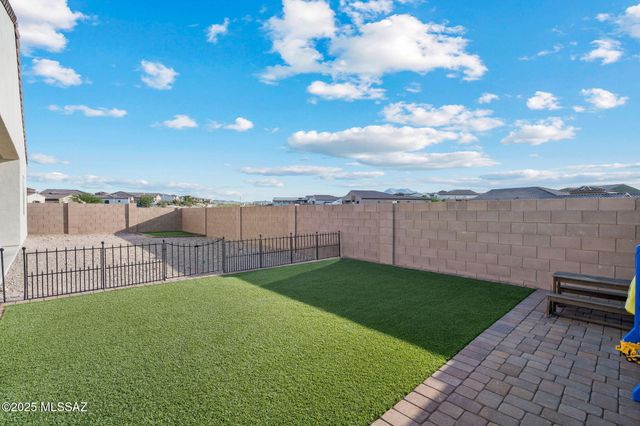 1385 N Blazing Saddle Road, Vail, AZ 85641