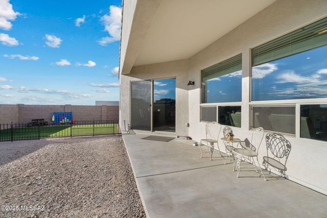 1385 N Blazing Saddle Road, Vail, AZ 85641