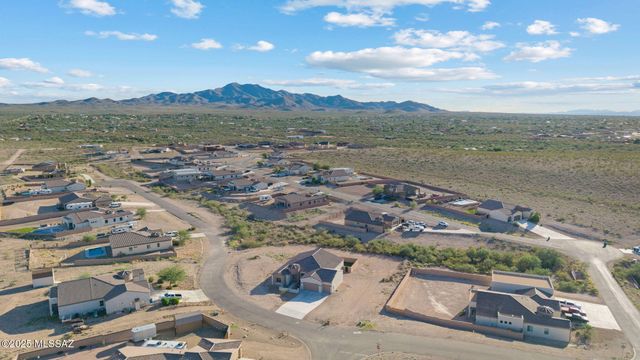 1385 N Blazing Saddle Road, Vail, AZ 85641