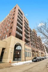 833 W 15th Place 311, Chicago, IL 60608