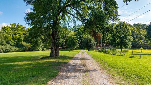4915 Garrison Road, Little Rock, AR 72223