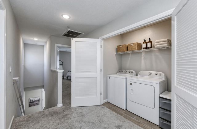 164 Arbor Drive S, Madera, CA 93636