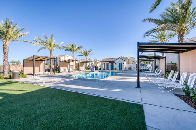 164 Arbor Drive S, Madera, CA 93636